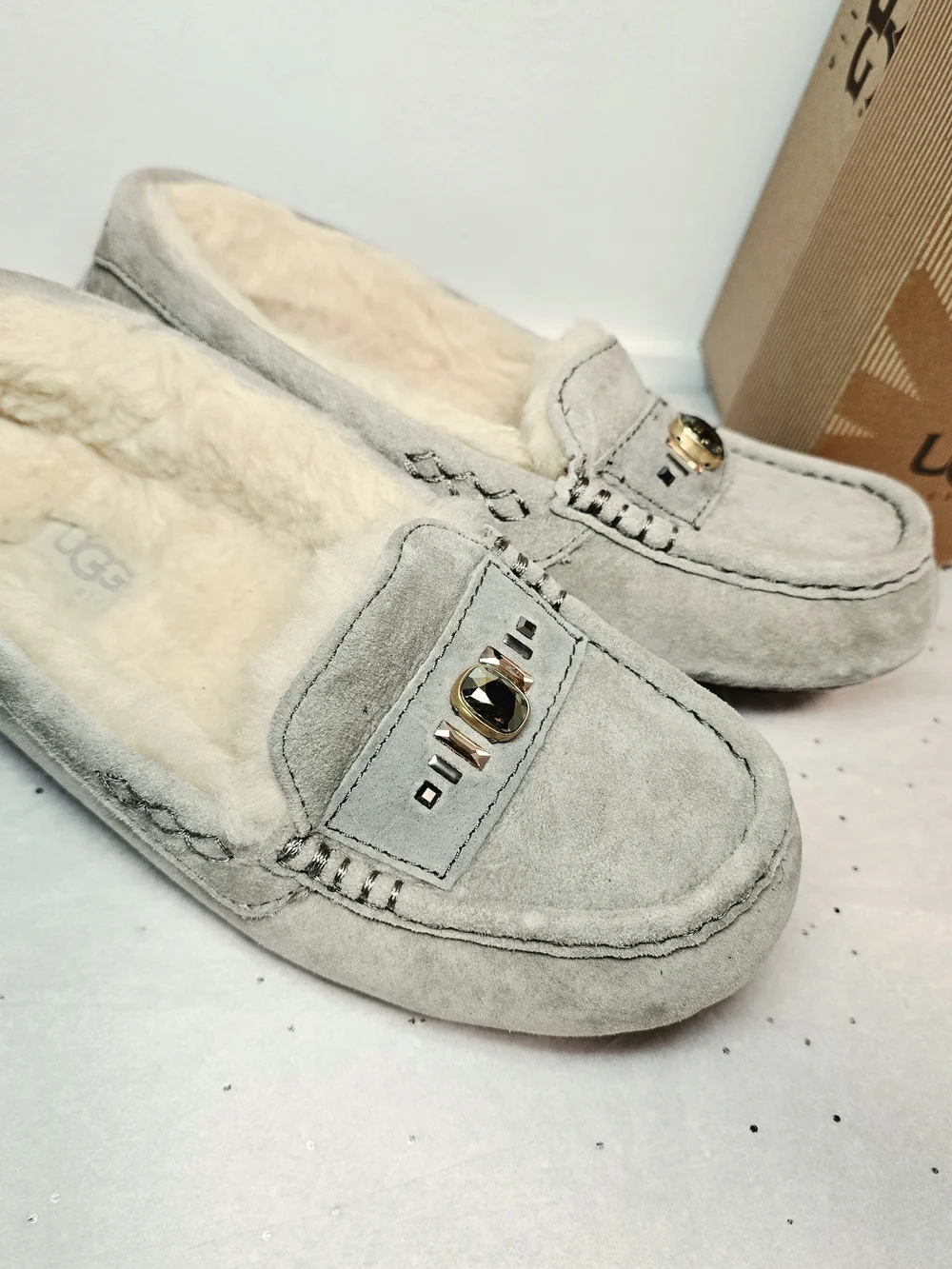UGG Ansley Chunky Grey Slippers With With Swarovski Crystals